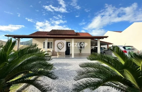 Casa à venda em Vendaval, Biguaçu - SC | 3 Quartos sendo 1 Suíte - Destaque