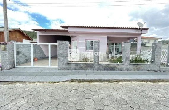 Casa à venda em Fundos, Biguaçu - SC - Destaque