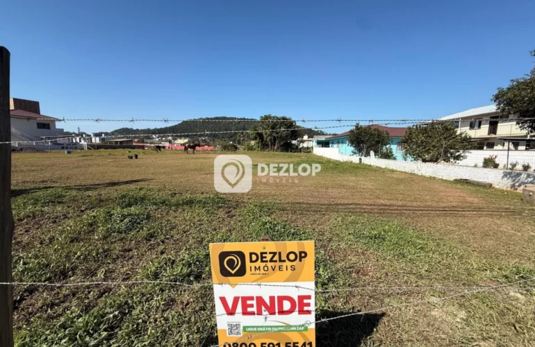 Terreno à venda em Fundos, Biguaçu - SC - Destaque